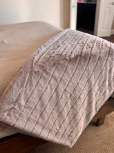 Load image into Gallery viewer, Tan frosted Sydney