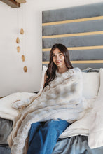 Load image into Gallery viewer, Frosted powderpuff- Sanddollar